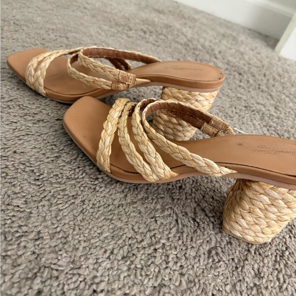 Universal Thread Wedges - Picture 8 of 9